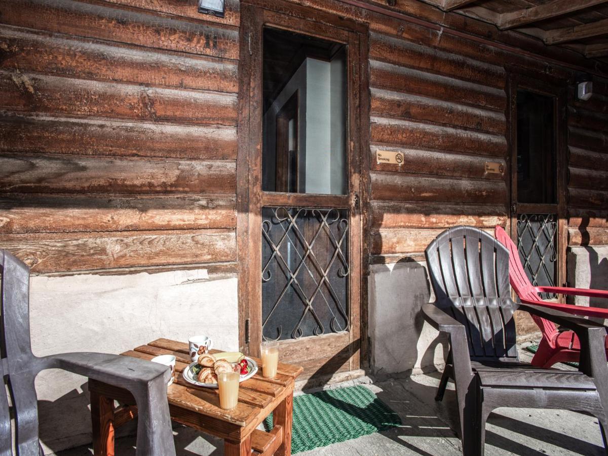 Apache Village Cabinette 11, Queen Bed, Midtown, Sleeps 2 Ruidoso Eksteriør billede