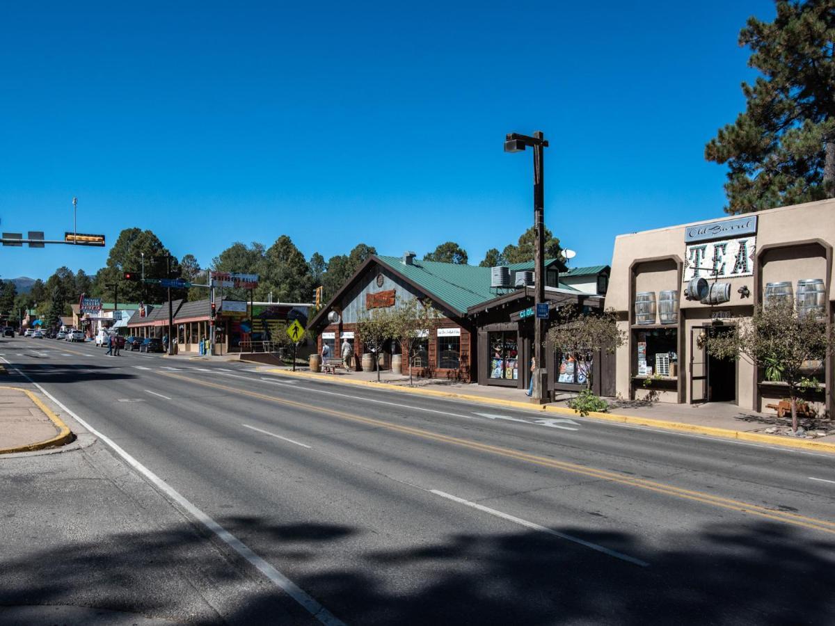 Apache Village Cabinette 11, Queen Bed, Midtown, Sleeps 2 Ruidoso Eksteriør billede