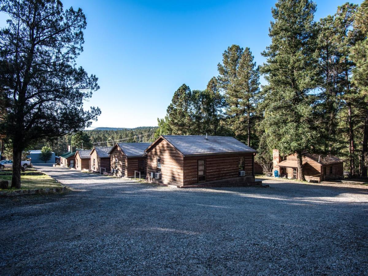 Apache Village Cabinette 11, Queen Bed, Midtown, Sleeps 2 Ruidoso Eksteriør billede