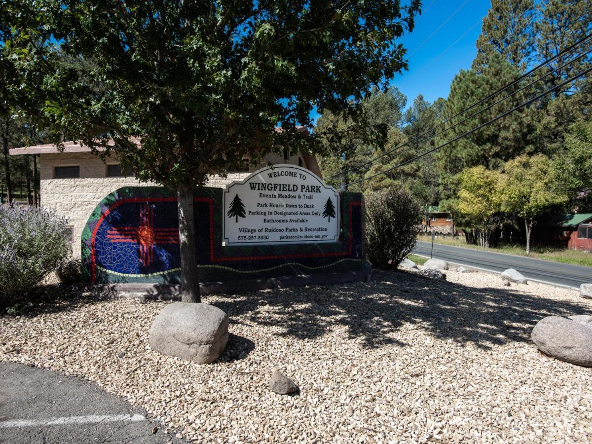 Apache Village Cabinette 11, Queen Bed, Midtown, Sleeps 2 Ruidoso Eksteriør billede
